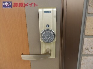 伊勢中川駅 徒歩2分 2階の物件内観写真